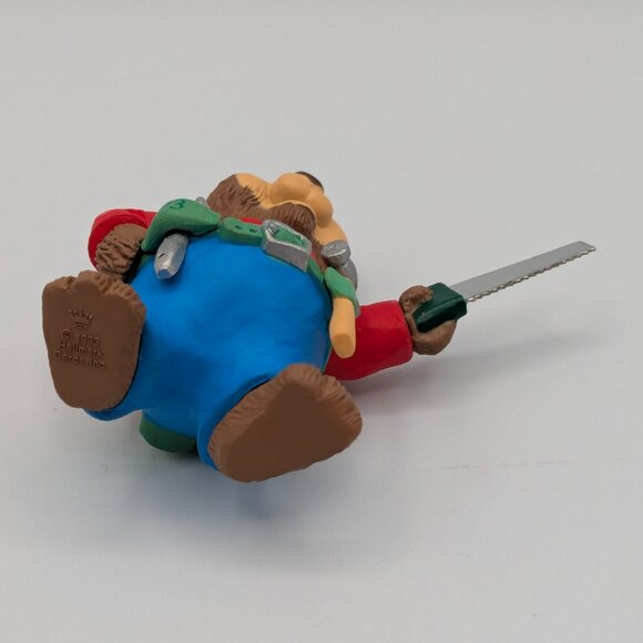 Hallmark Keepsake Dad Bear Ornament 1993 Toolbelt Dad/Santa's Workshop Theme - Picture 7 of 11